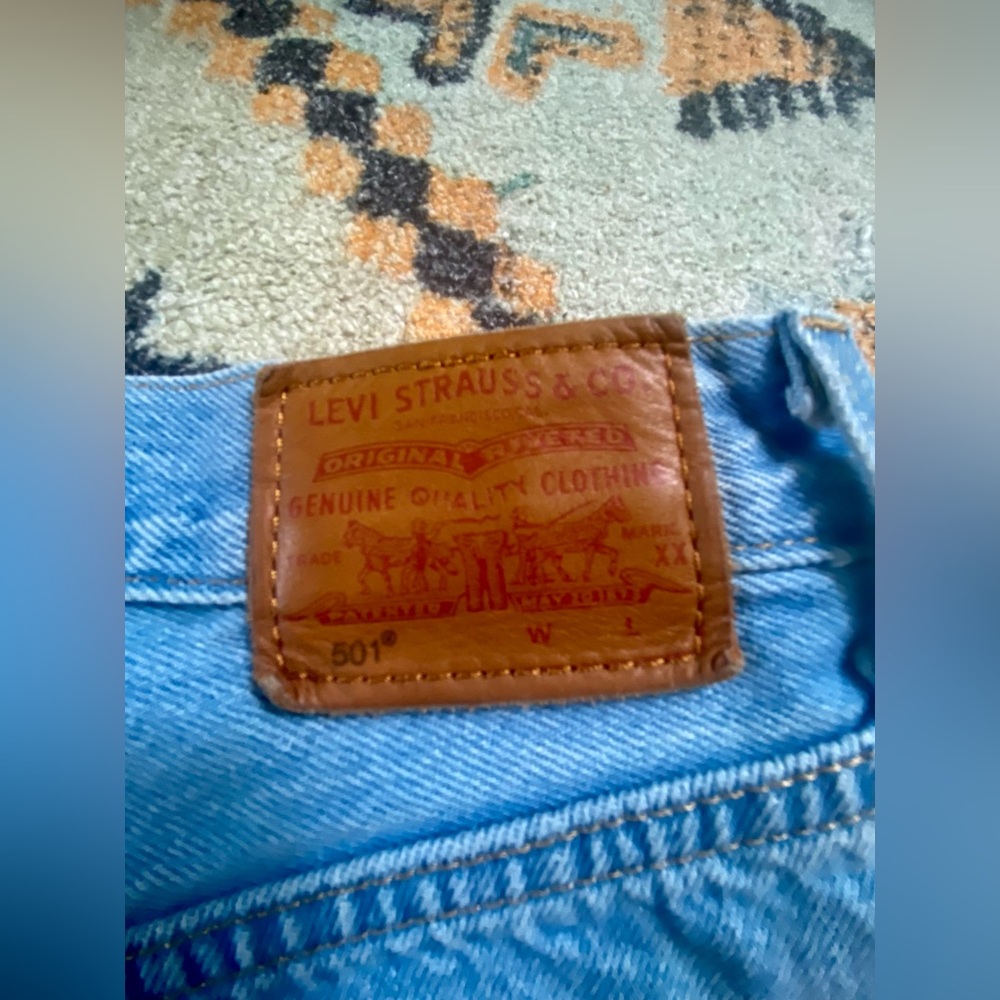 Levi’s 501 Denim Shorts - Picture 8 of 8